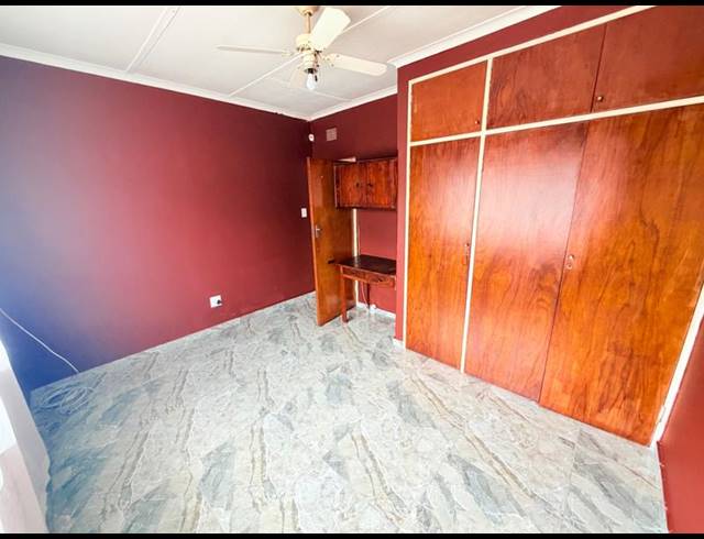 3 BEDROOM HOUSE FOR SALE IN VANDERBIJLPARK CW 4